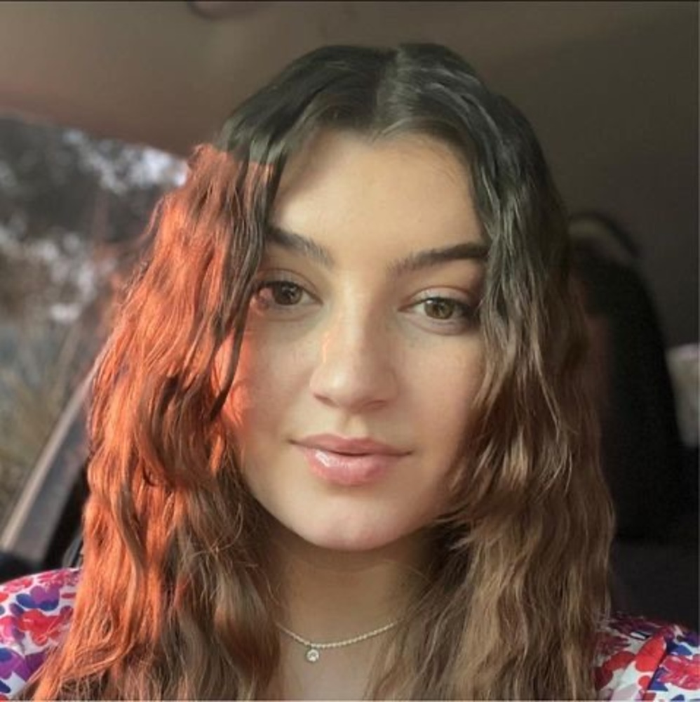 Meet your Posher, Hannah